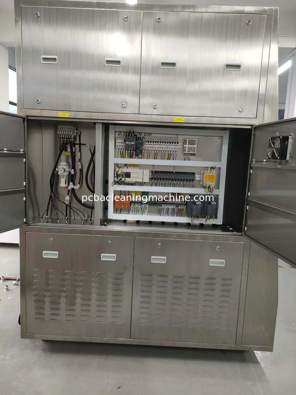 Máquina de limpeza de conjuntos de PCB AC380V/3p/50/60Hz com velocidade de transporte líquida de 100-150cm/min