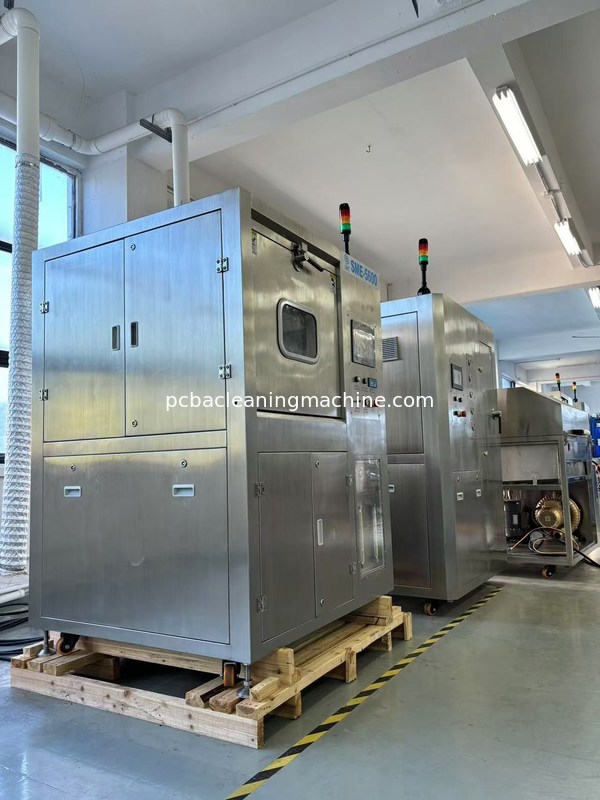 Tipo de grupo máquina de PCBA do deflux da lavagem do pulverizador com 3 distribuidores do pulverizador 2 de PCBA camadas do armário da cesta 1wash