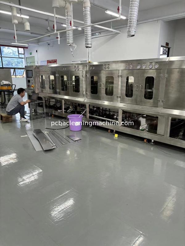 Tipo de grupo máquina de PCBA do deflux da lavagem do pulverizador com 3 distribuidores do pulverizador 2 de PCBA camadas do armário da cesta 1wash