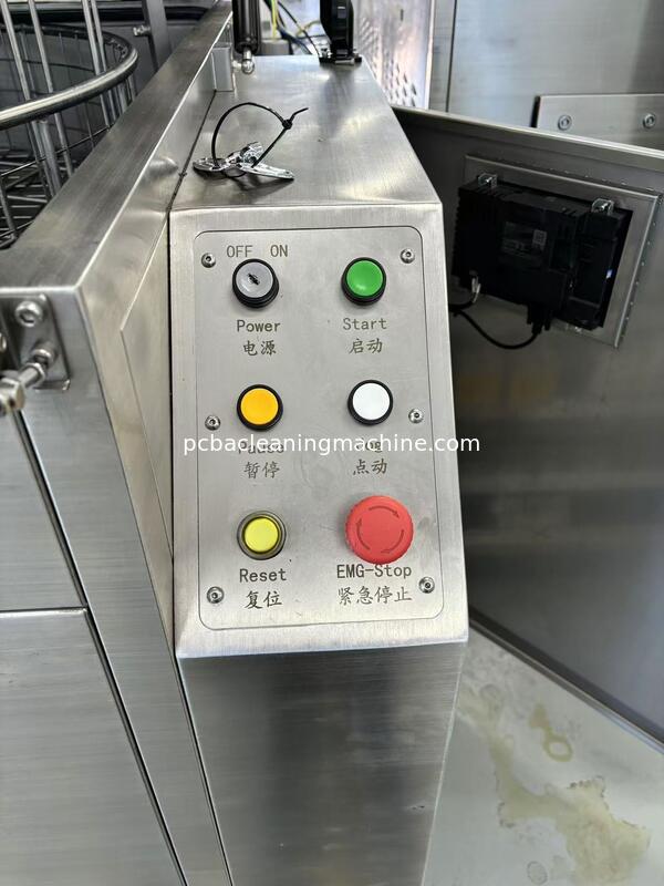 Máquina de Limpeza Automática de Paletes com Controle PLC, Apresentando Tanque de Líquido de 80L e Tempo de Secagem de 5 a 15 Minutos, Adequada para Vários Tipos de Paletes