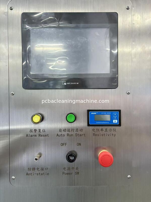 Remova as manchas na PCBA usando um agente de limpeza química SME-5600T aplicação principal Eletrônicos automotivos PCBA PCBA militar PCBA aeroespacial PCBA Telecomunicações PCBA Dispositivos médicos PCBA Medidores digitais PCBA MáquinaFeatu