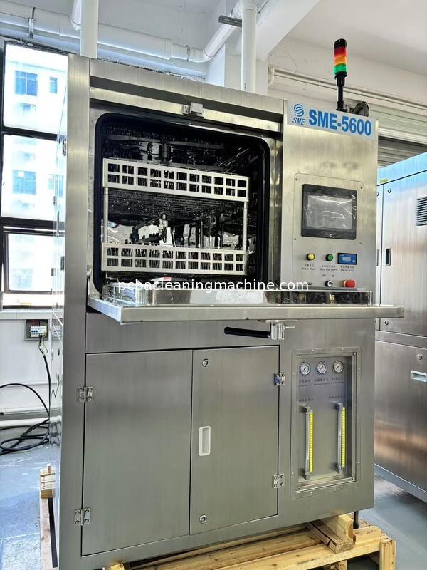 Remova as manchas na PCBA usando um agente de limpeza química SME-5600T aplicação principal Eletrônicos automotivos PCBA PCBA militar PCBA aeroespacial PCBA Telecomunicações PCBA Dispositivos médicos PCBA Medidores digitais PCBA MáquinaFeatu