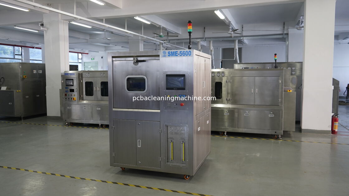 Remova as manchas no PBCA usando um agente de limpeza químico Máquina de limpeza de PCB SME -5600T PCB tamanho 330x250mm Como solução de limpeza máxima